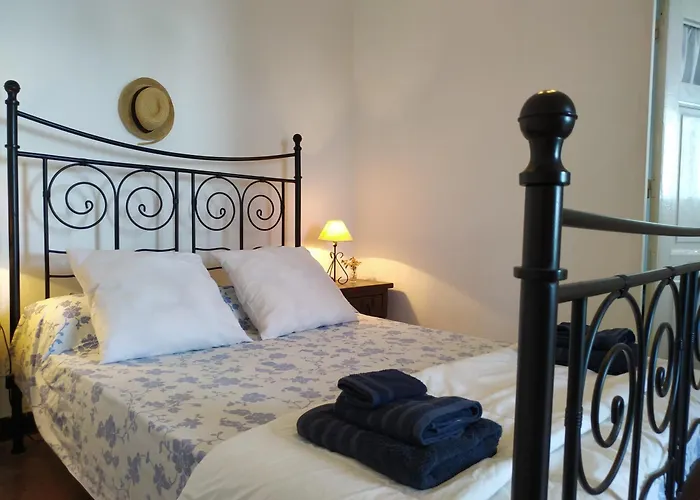 Ocean Front La Maresia 2 아파트