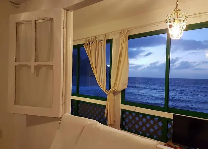 Ocean Front La Maresia 2 아파트 타가나나